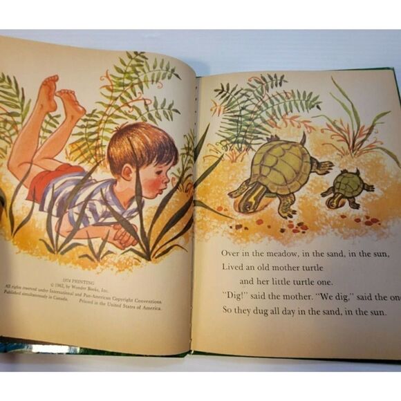 Vintage 1974 Over in the Meadow by Wonder Books - Picture 4 of 10